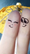 Wallpapers-For-iPhone-5-Love-Cute Faces Painted on Fingers-thumb-120×214