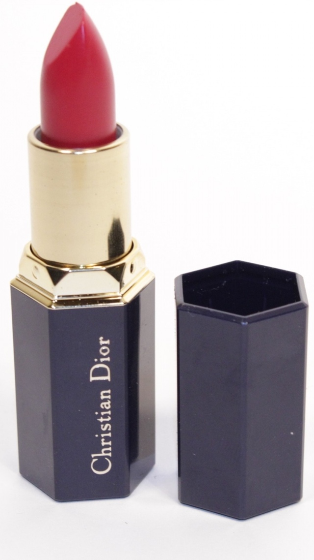 Lipstick Christian Dior 640x1136