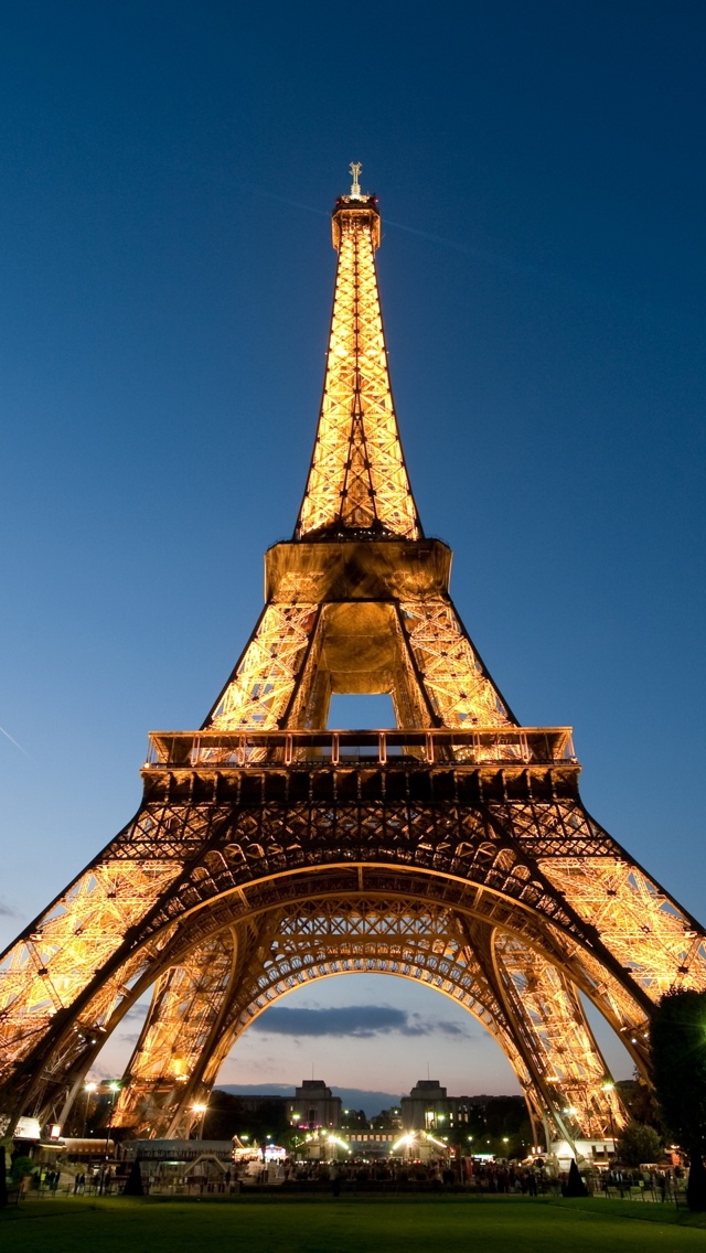 Tower in Paris iPhone 5 wallpaper 640*1136
